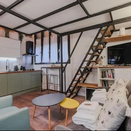 Duplex Au Coeur Du Marais, 4th Arrondissement Apartment